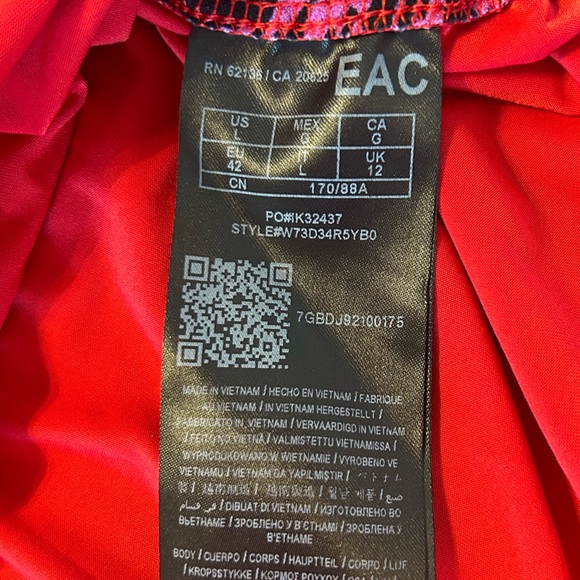 Guess side cinch shirt - Picture 2 of 7